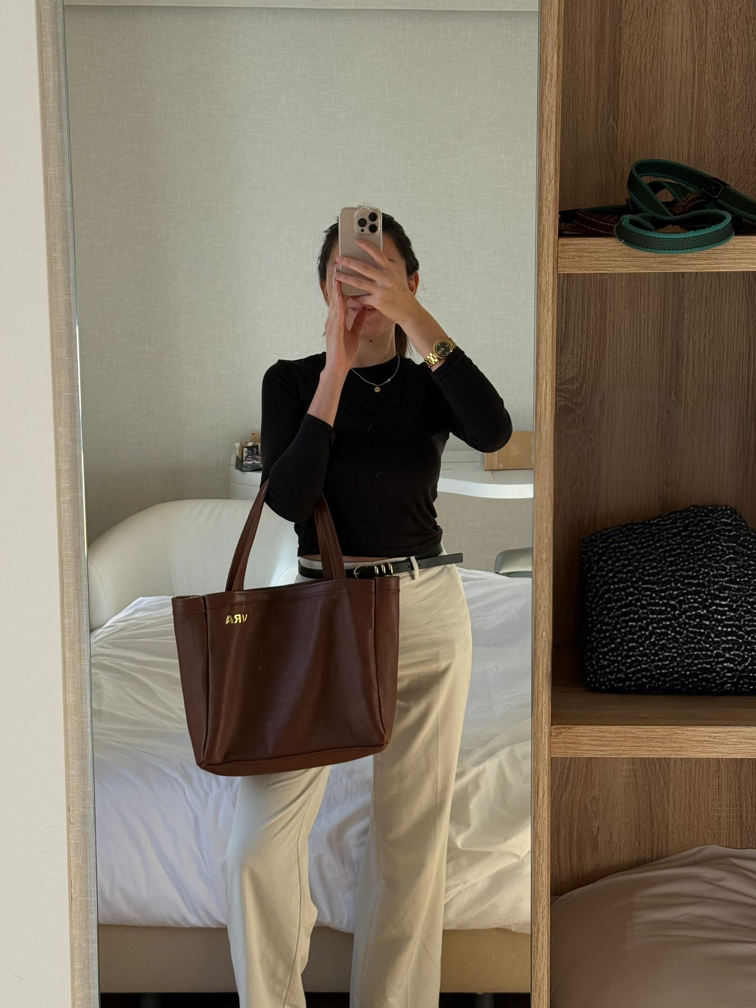 Brown leather handbag for women made in Europe